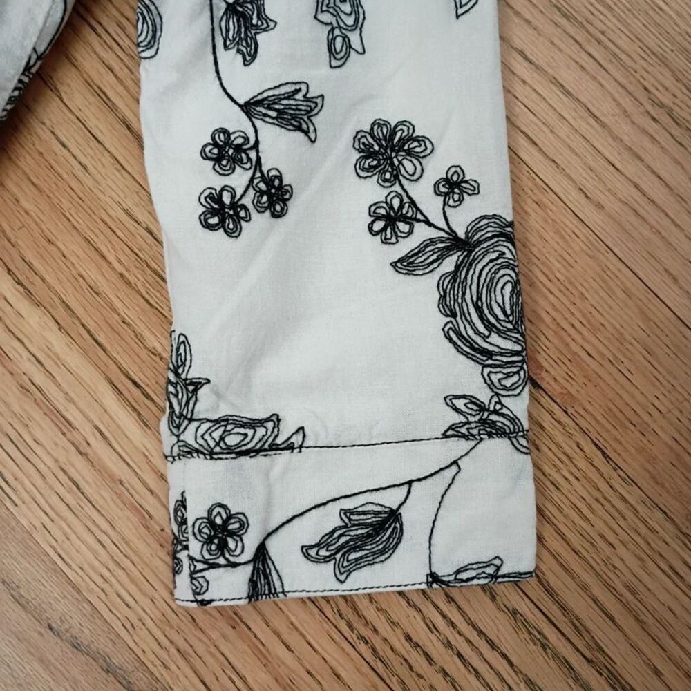 Windridge By Cheryl Nash Women's Top Linen Blend 2 Front Pockets Embroidered - Picture 5 of 16